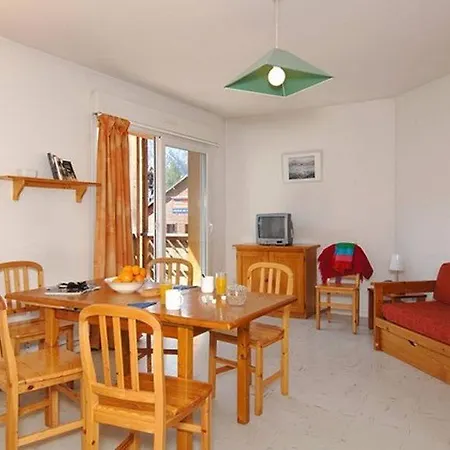 Appartement Surf Des Neiges 3p 6/7 *